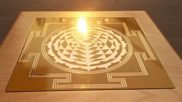 Sri Yantra (24k gold)